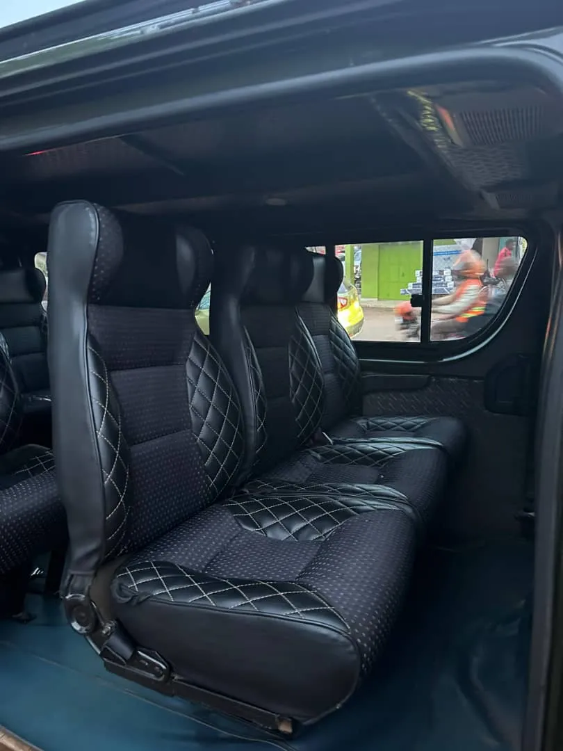 Toyota Hiace, photo 2 of 3