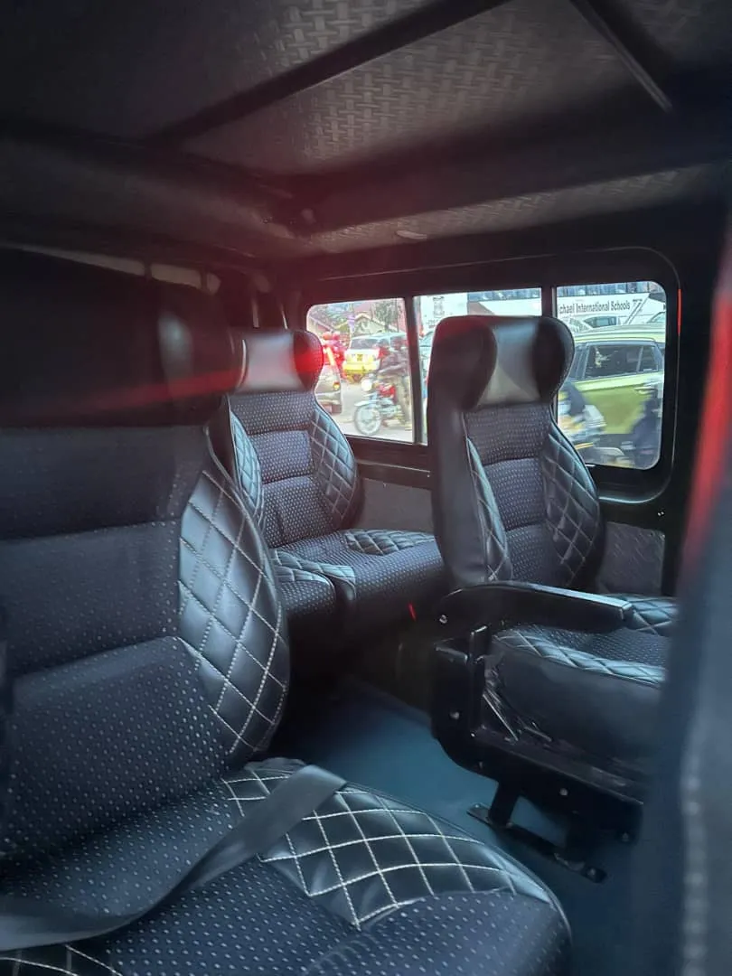 Toyota Hiace, photo 3 of 3